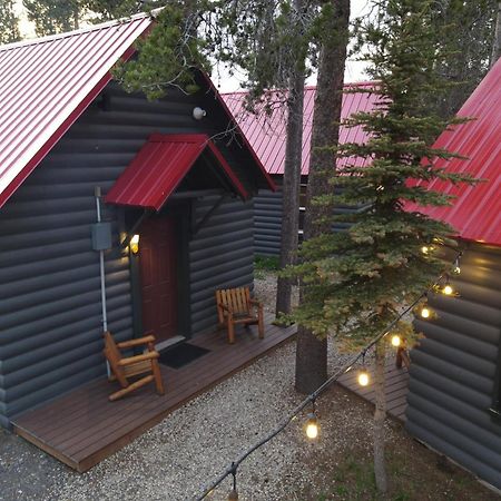 Yellowstone Cabins And Rv West Yellowstone Bagian luar foto